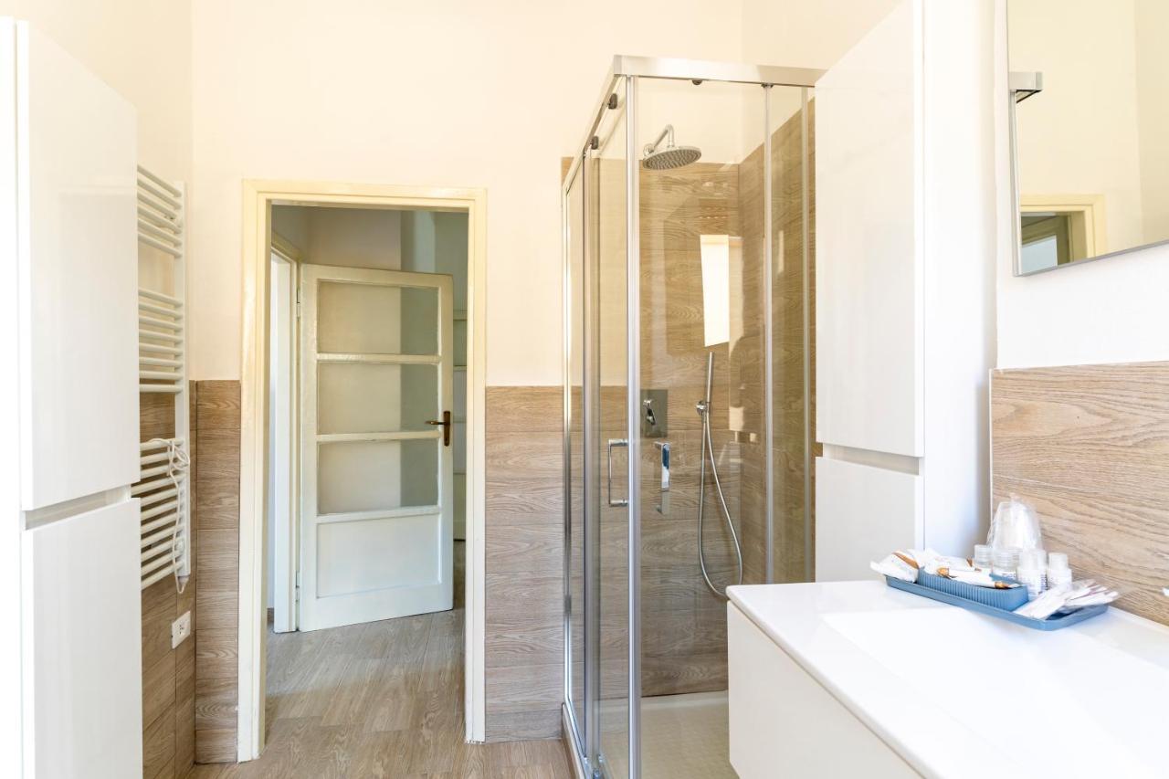 Apartment Livorno- Lungomare Viale Italia Bright Apartment! *